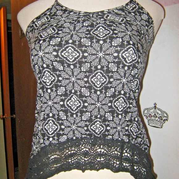 Mossimo Supply Co. Tops - Black White Floral Gypsy Boho Crochet Lace Tank XS Mossimo Supply Co. Tops - Black White Floral Gypsy Boho Crochet Lace Tank XS